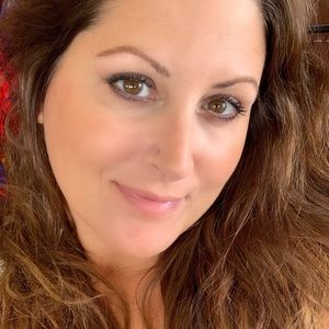 Meet your Posher, Tera